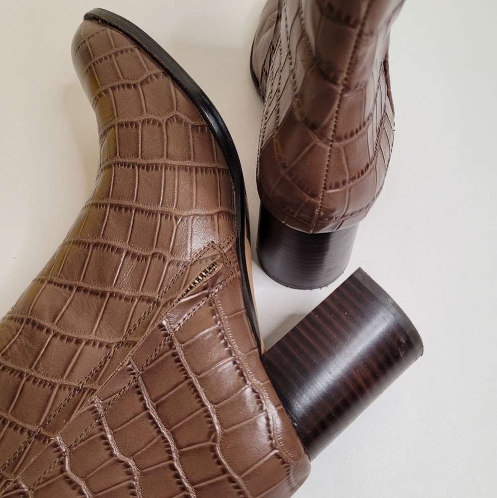 Madewell The Mira Side-Seam Ankle Boot in Croc Embossed Leather Size 10 - Picture 7 of 10